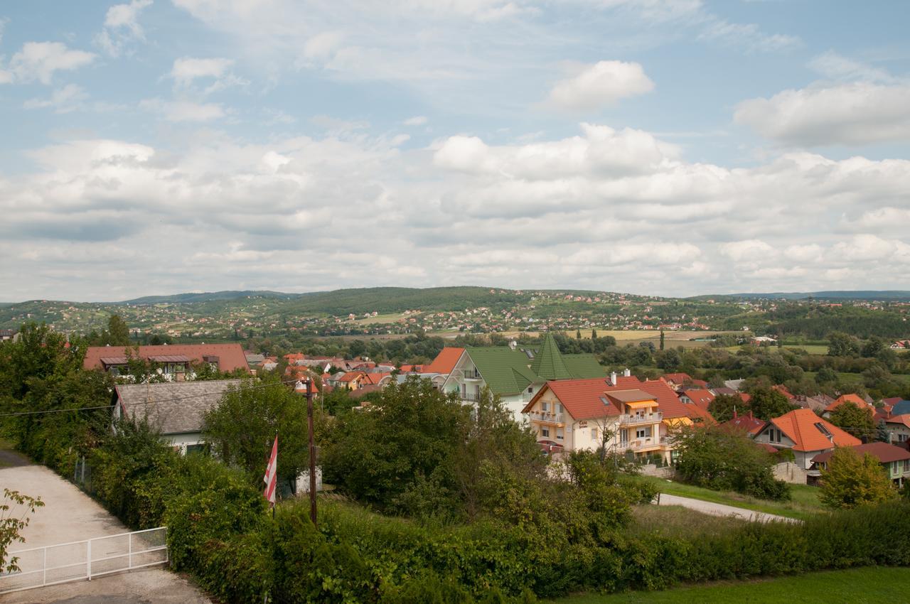 Madar Vendeghaz Aparthotel Hévíz Exteriör bild